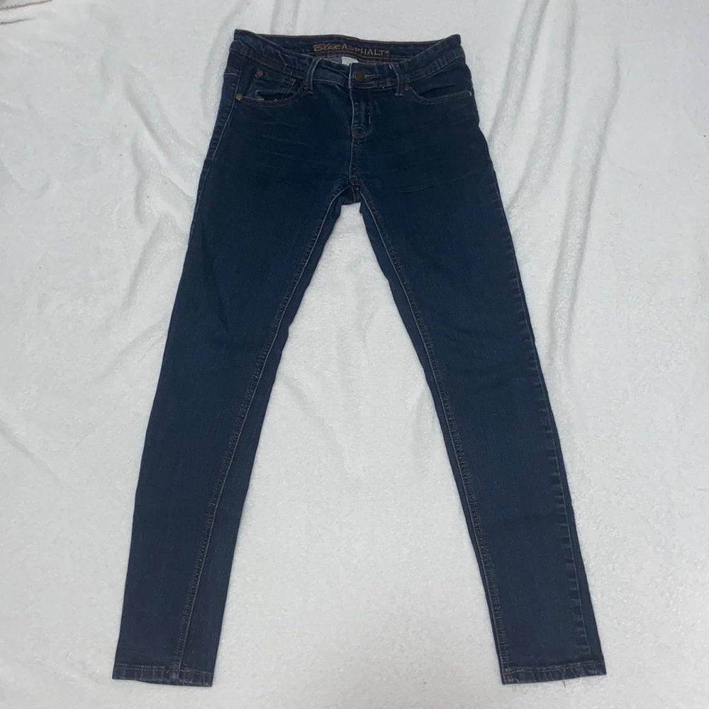 Dark wash skinny jeans